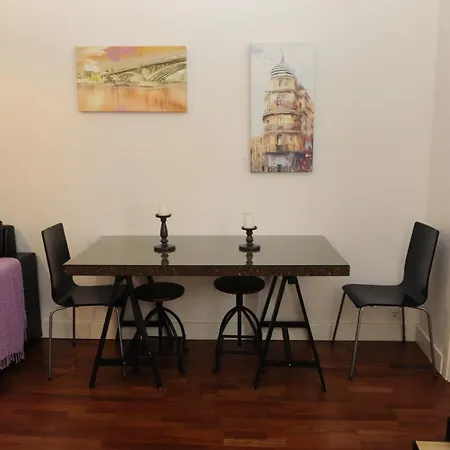 Apartamento Vacacional Santa Cruz Seville Exterior photo