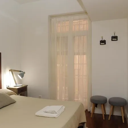 Apartamento Vacacional Santa Cruz Seville Exterior photo